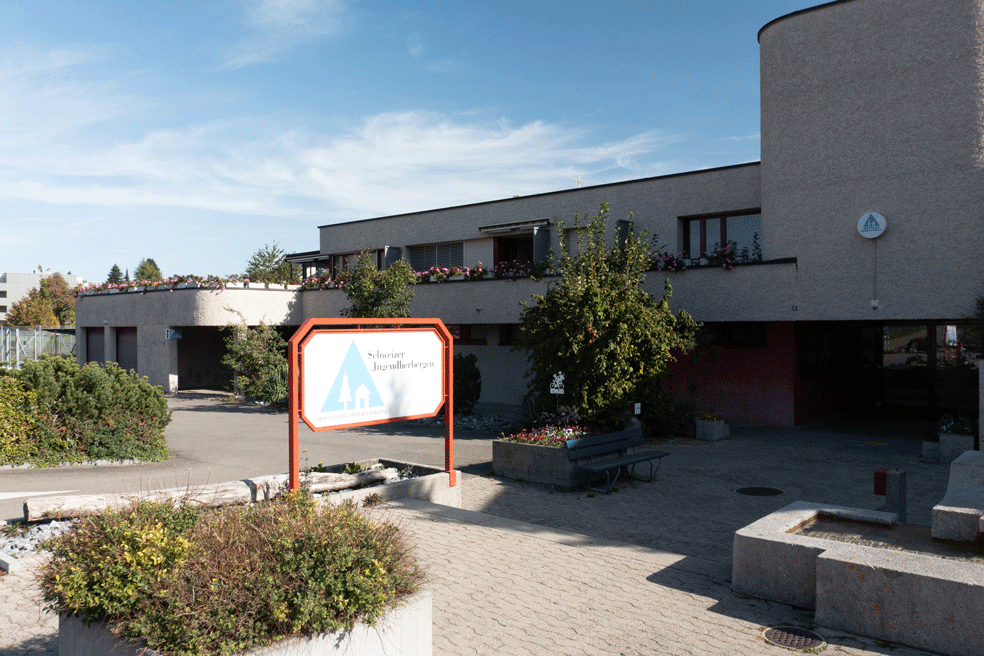 Outside view of Romanshorn Youth Hostel